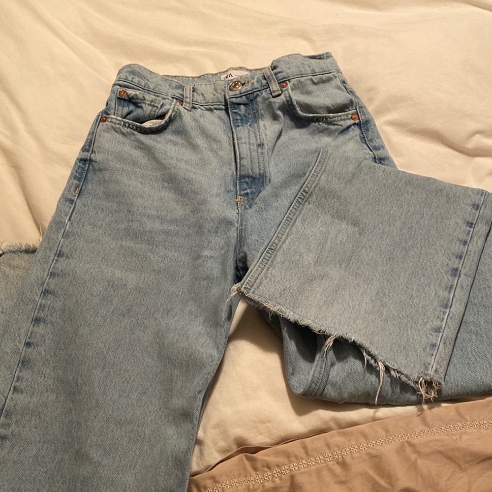 Zara TRF HIGH RISE WIDE LEG JEANS